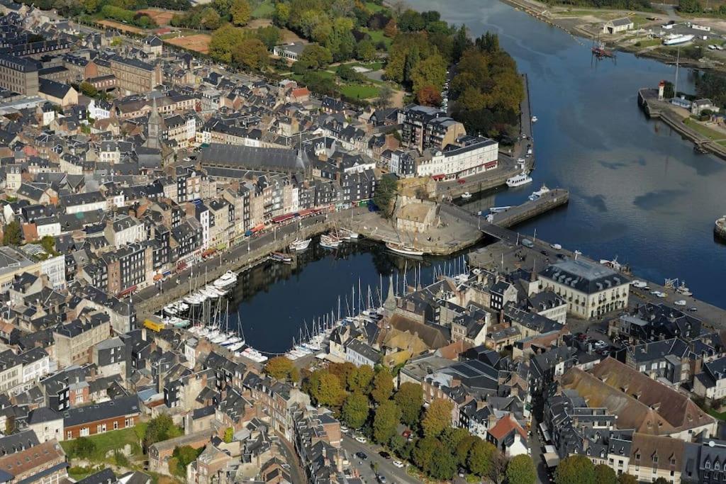 Apartament Bienvenue Chez Vous Honfleur Zewnętrze zdjęcie