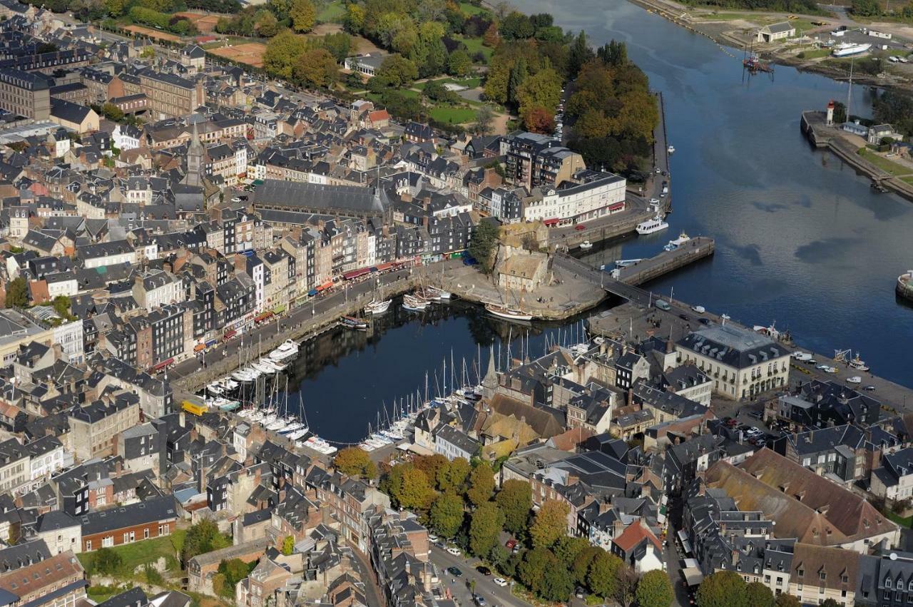 Apartament Bienvenue Chez Vous Honfleur Zewnętrze zdjęcie